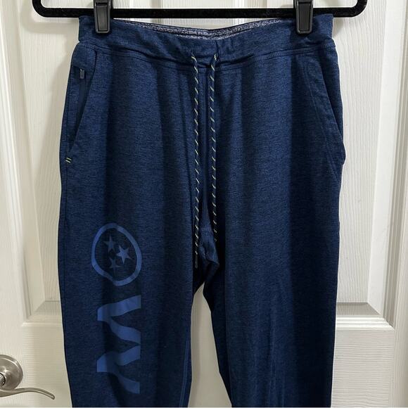 VINEYARD VINES On-the-go Joggers Men’s size Small Deep Bay Blue TN State Tristar - Picture 3 of 11